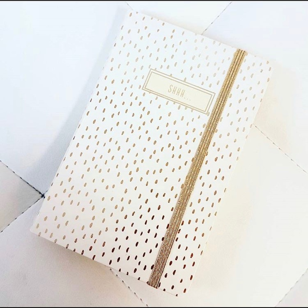 New Gold password book